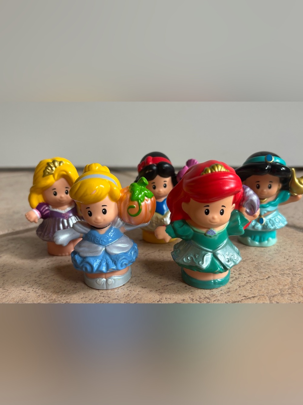 Fisher-Price Little People Disney Princess Ariel Cinderella Rapunzel Snow White